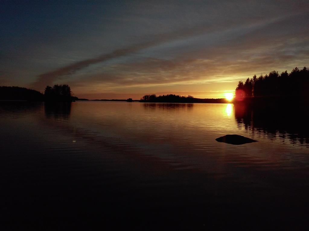 Kuoreksenniemi Villas & Lakehouse Puumala Exterior foto